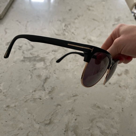 Tom Ford Sunglasses - Picture 3 of 5